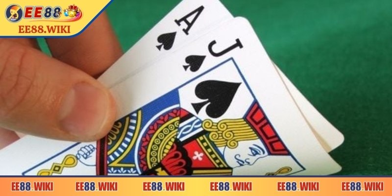 Xì Dách EE88 – Game Bài Đỉnh Cao, Chơi Là Thích Mê Ngay 3 Đếm bài, giữ bình tĩnh là bí quyết chiến thắng lâu dài trong xì dách